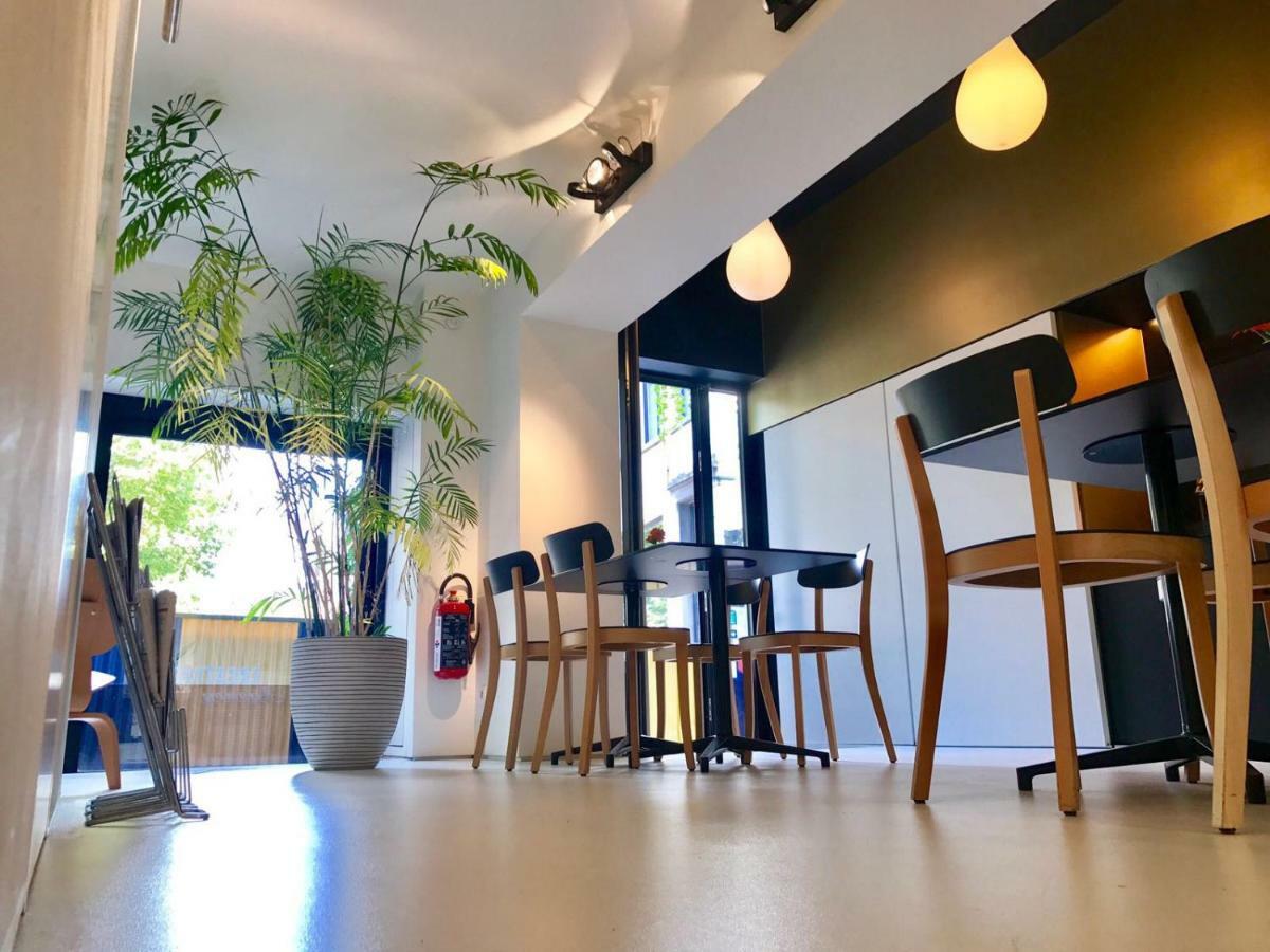 B&B Yellow Submarine Antwerpia Zewnętrze zdjęcie